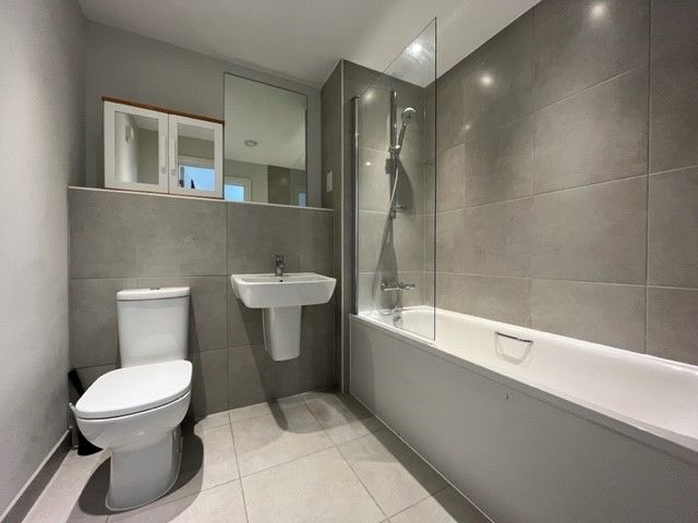 Property photo 3 of 6 Bathroom