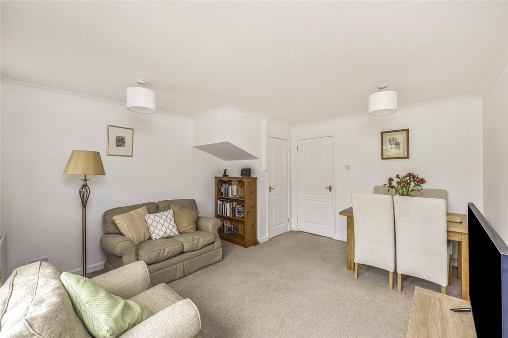 Property photo 3 of 15 Picture No. 11