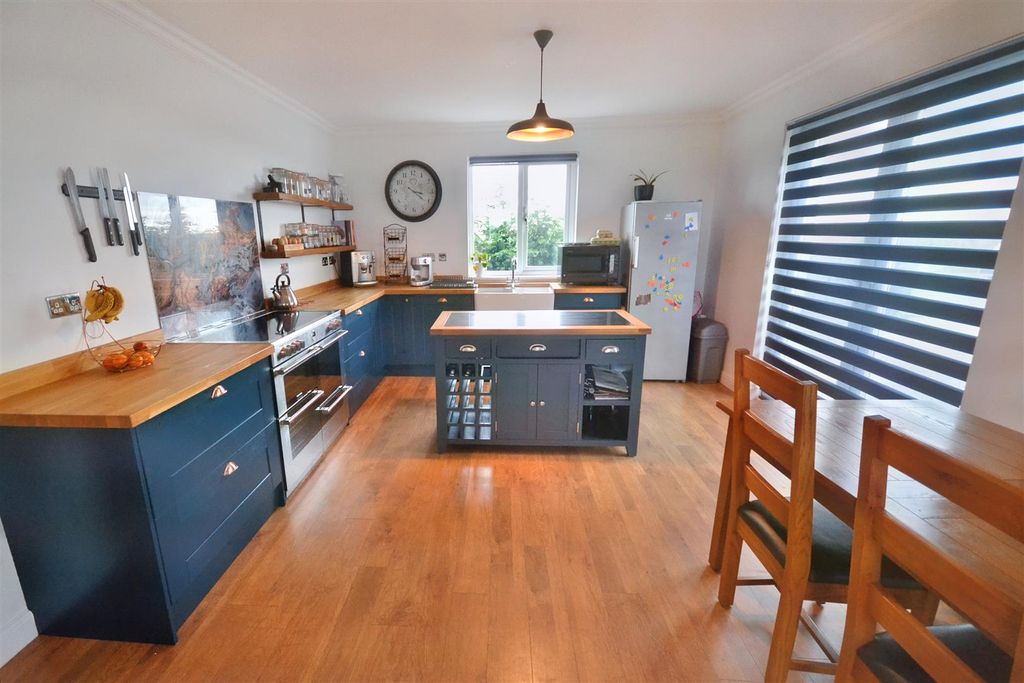 Property photo 2 of 26 17 (6).Jpg