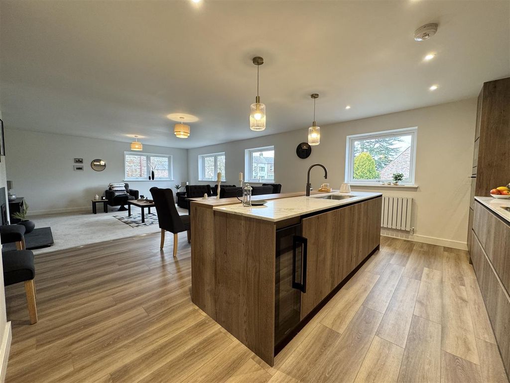 Property photo 3 of 32 Img_1933.Jpeg