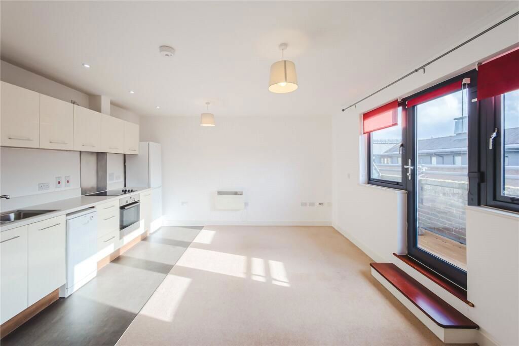 Property photo 3 of 13