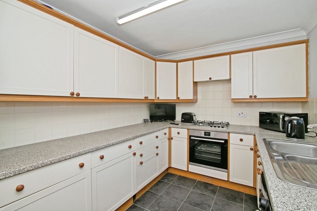 Property photo 3 of 12 Photo