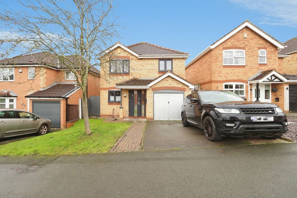 Property photo 1 of 20 Front