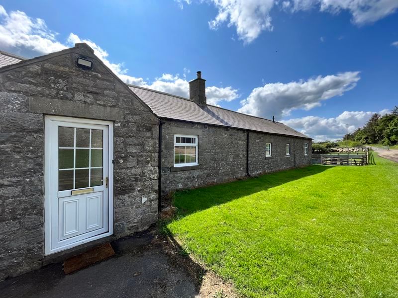 Property photo 2 of 10 Front External