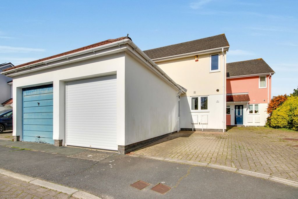 Property photo 1 of 18 Img_0995-Img_0997