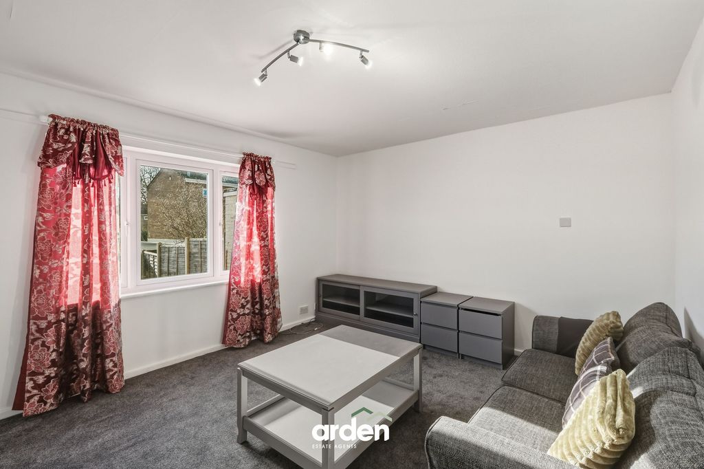 Property photo 3 of 9