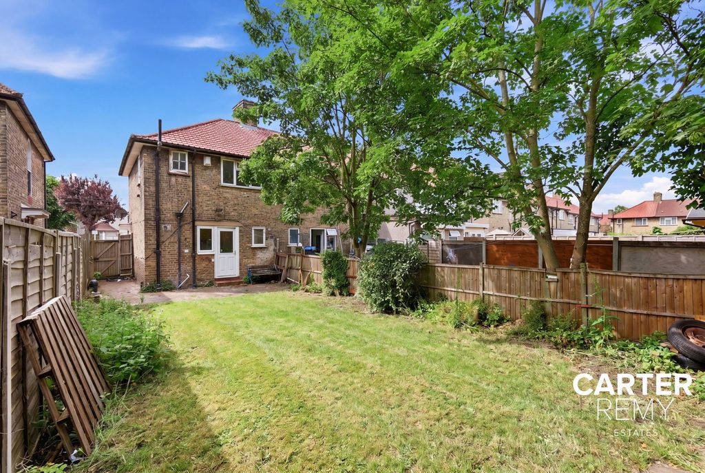 Property photo 3 of 25