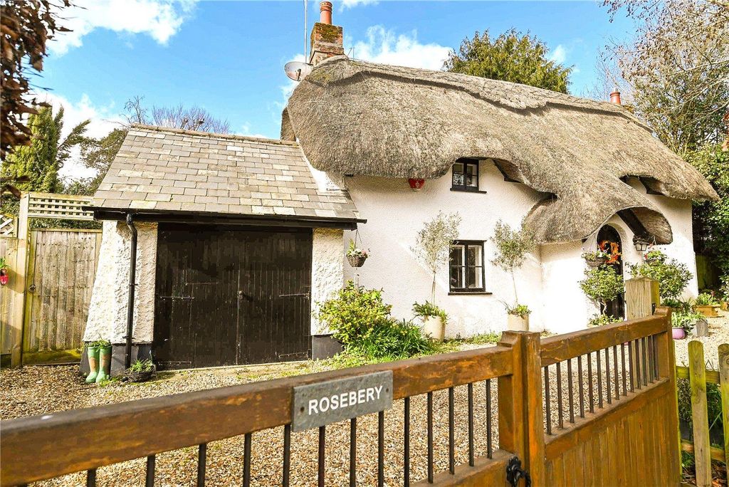 Property photo 1 of 31 Picture No. 02