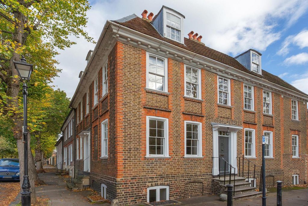 Property photo 1 of 21