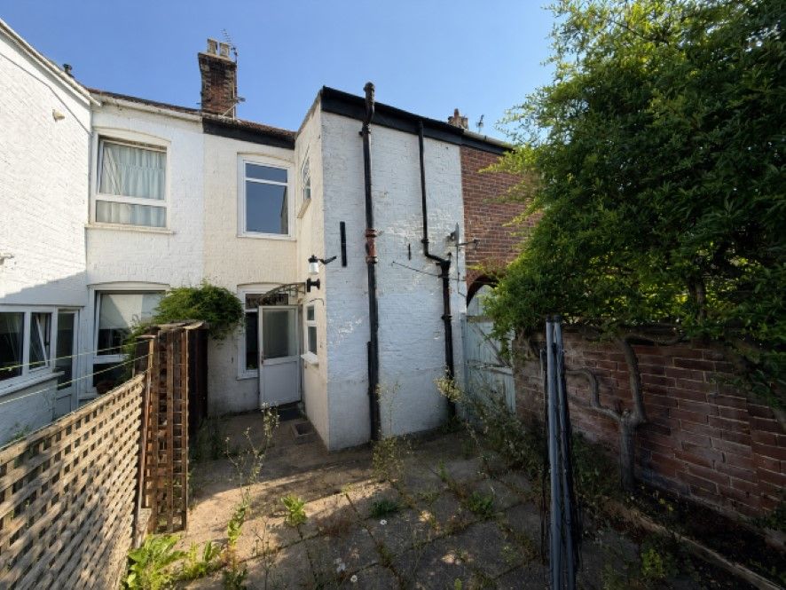 Property photo 2 of 10