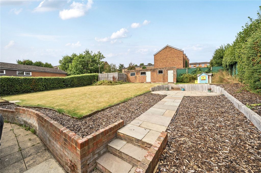 Property photo 3 of 21 Picture No. 23