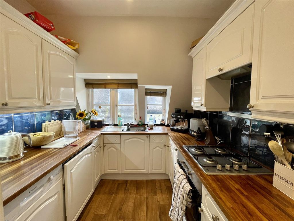 Property photo 3 of 9 Image00007.Jpeg