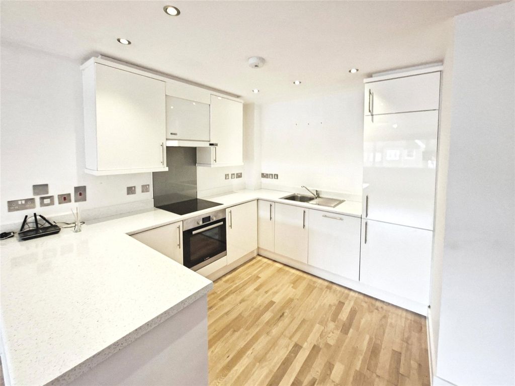 Property photo 2 of 11 Picture No. 20