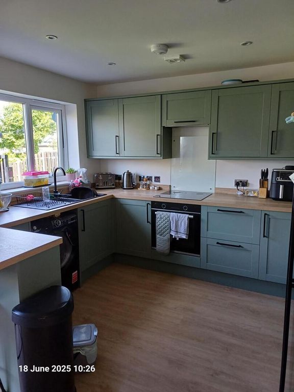 Property photo 2 of 15 Kitchen