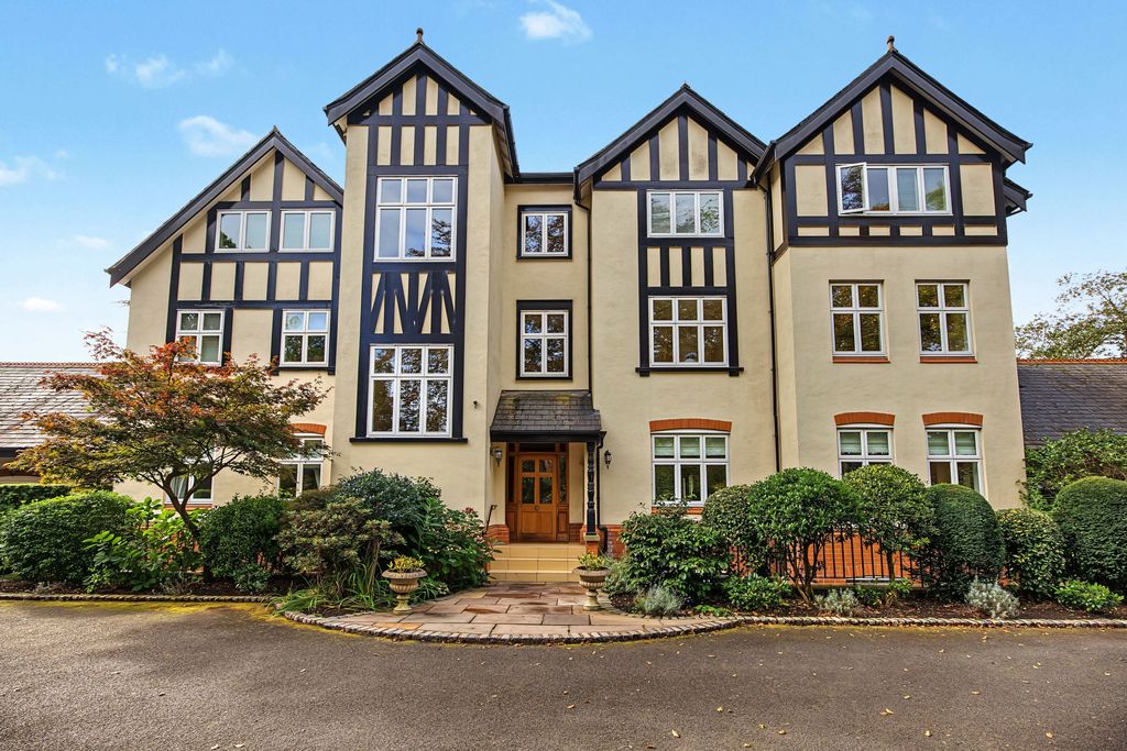 Property photo 1 of 20