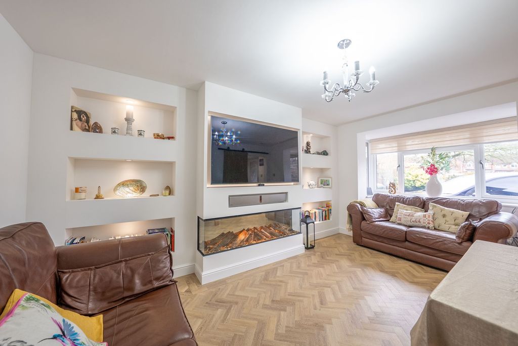 Property photo 2 of 24