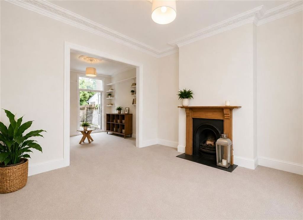 Property photo 3 of 6