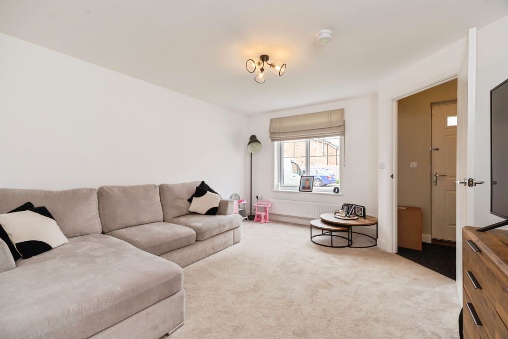 Property photo 3 of 14