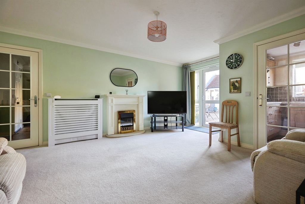 Property photo 2 of 9