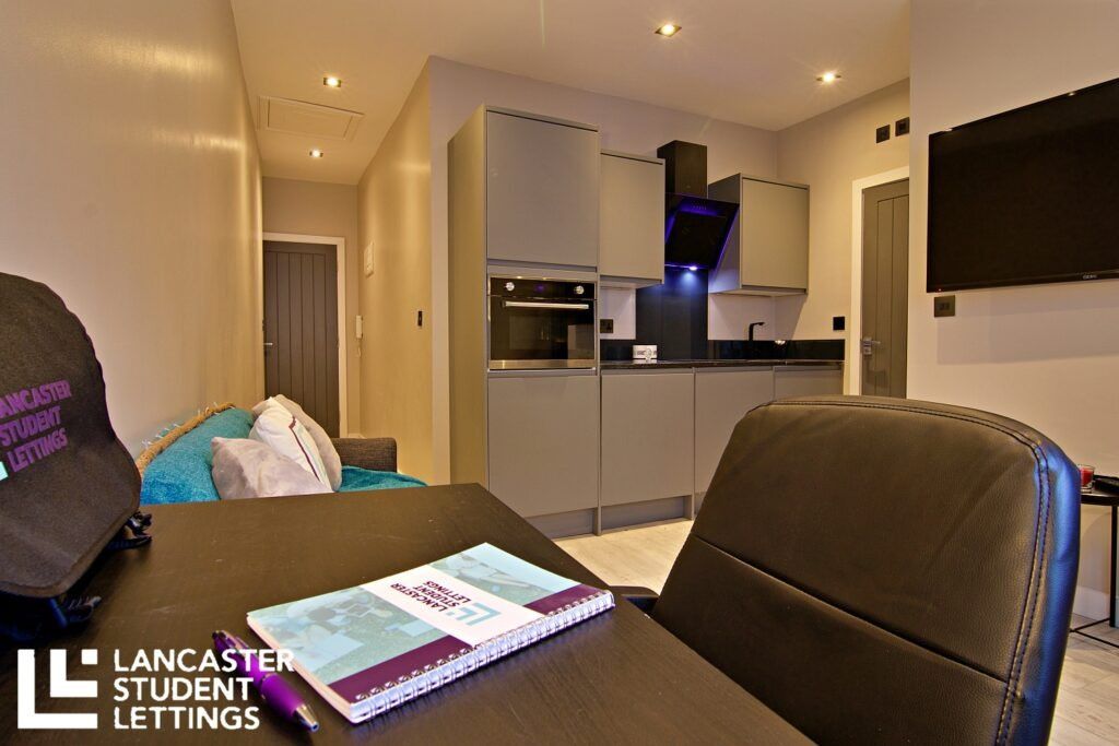 Property photo 1 of 8 Property Photo