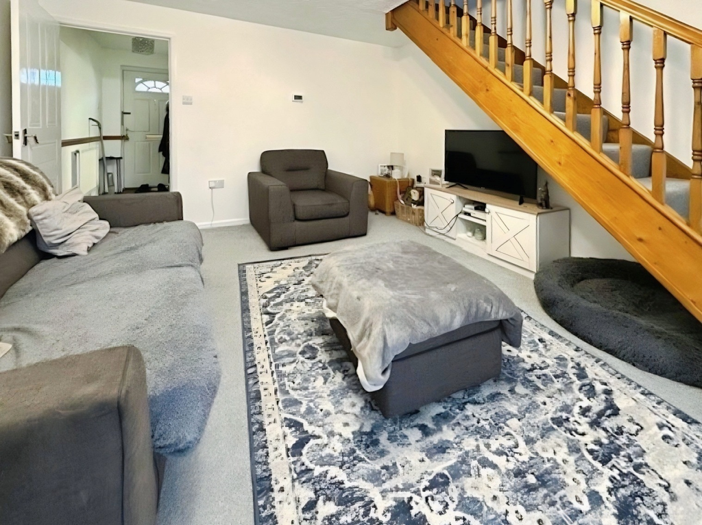 Property photo 3 of 9