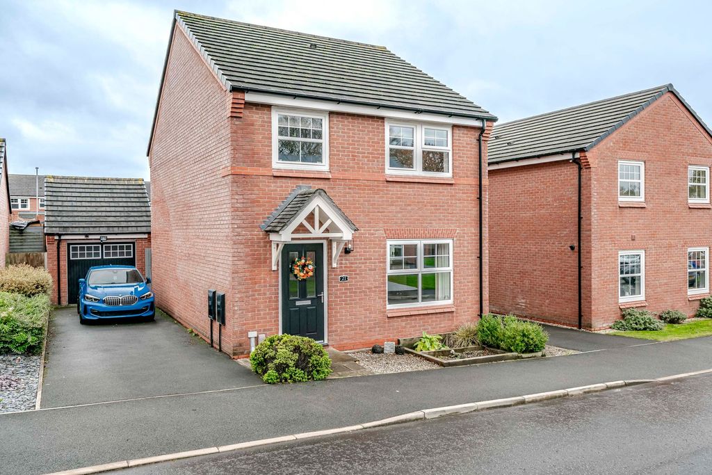 Property photo 1 of 43