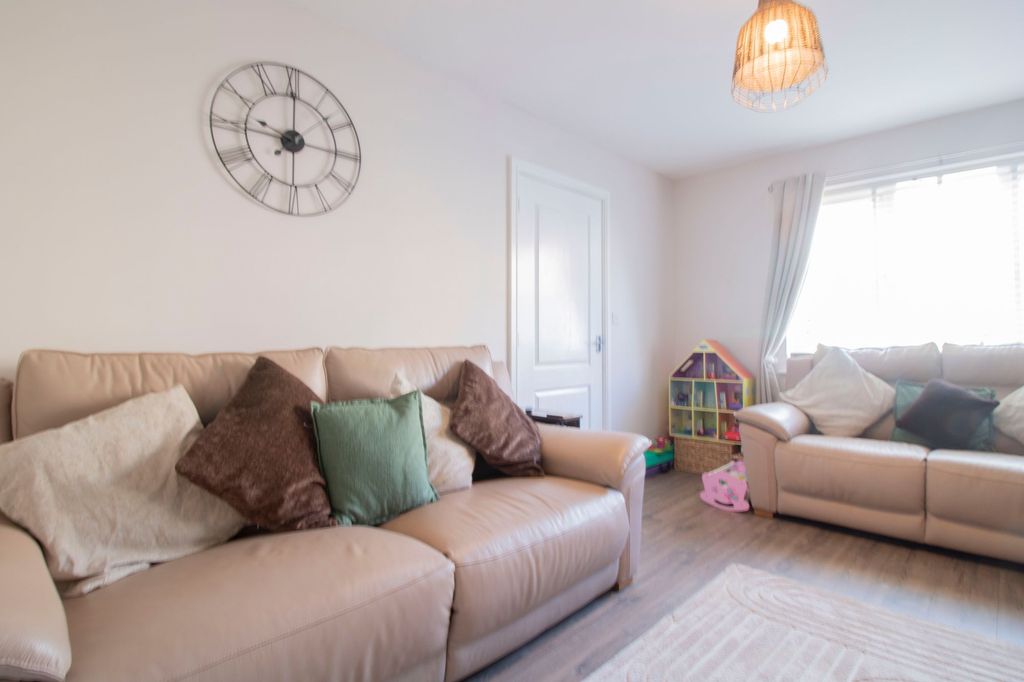 Additional image 6 of 3 bed semi-detached house for saleFfordd Penallta, Gellihaf NP12