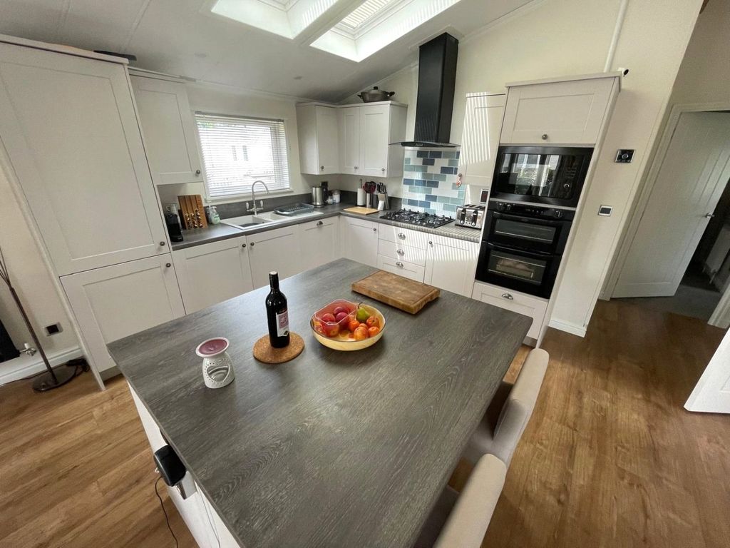 Property photo 3 of 13 Picture No. 06