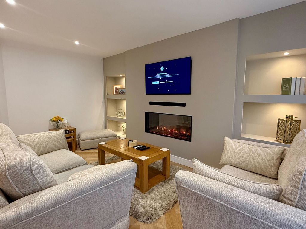 Property photo 3 of 26