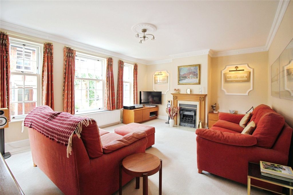 Property photo 2 of 15 Picture No. 23