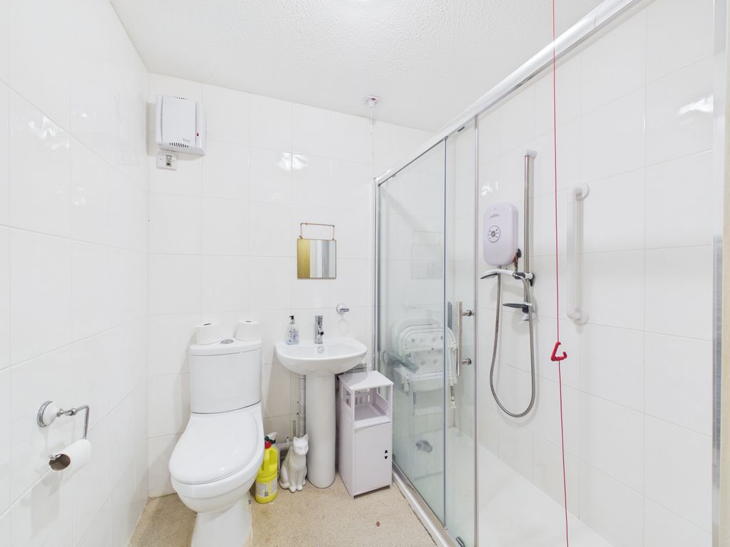 Additional image 6 of 1 bed flat for saleJasmine Court, Horsham, West Sussex RH12