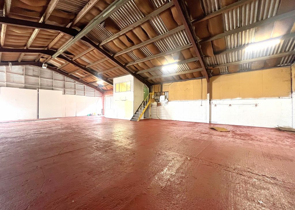 Property photo 3 of 6