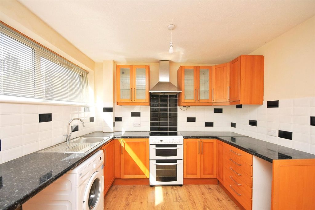 Property photo 2 of 13 Kitchen