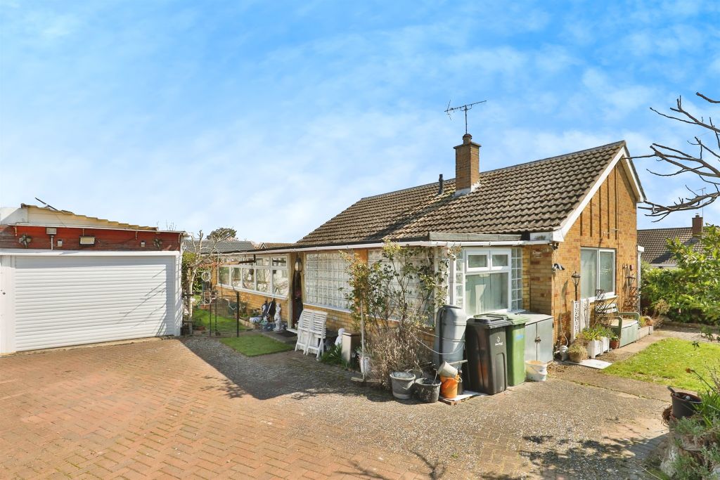 Property photo 3 of 17