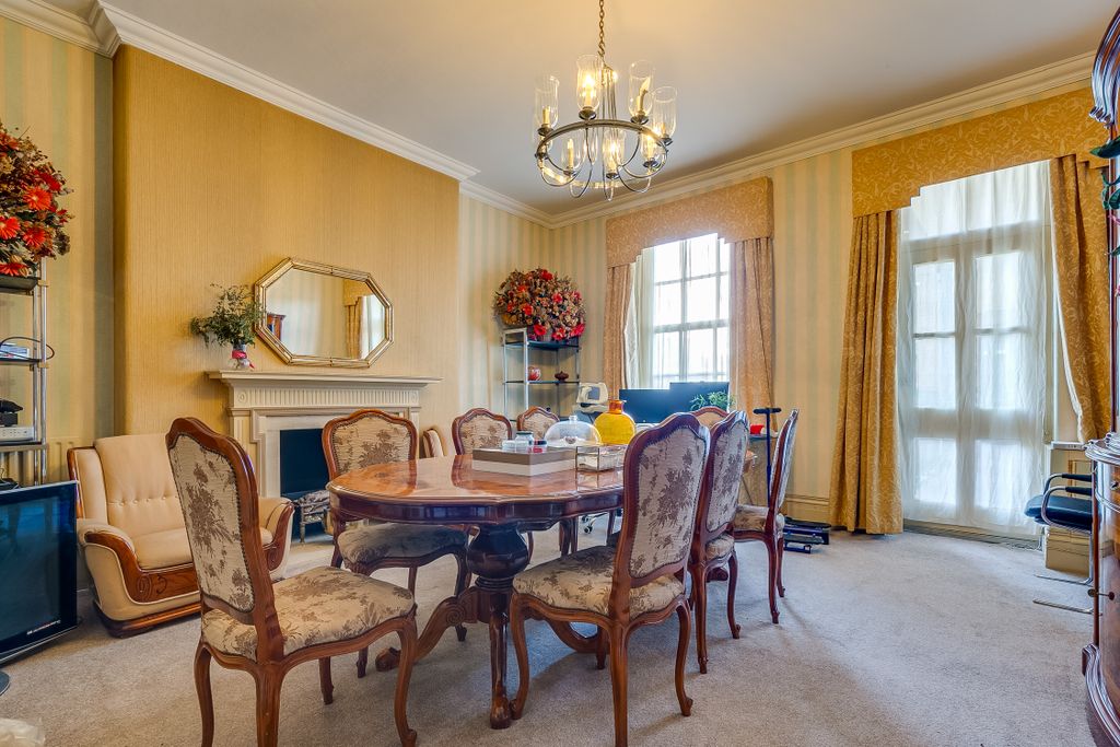 Property photo 3 of 12 Dining Room