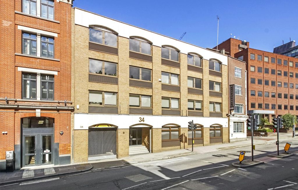 Property photo 2 of 9 34 Southwark Bridge Road