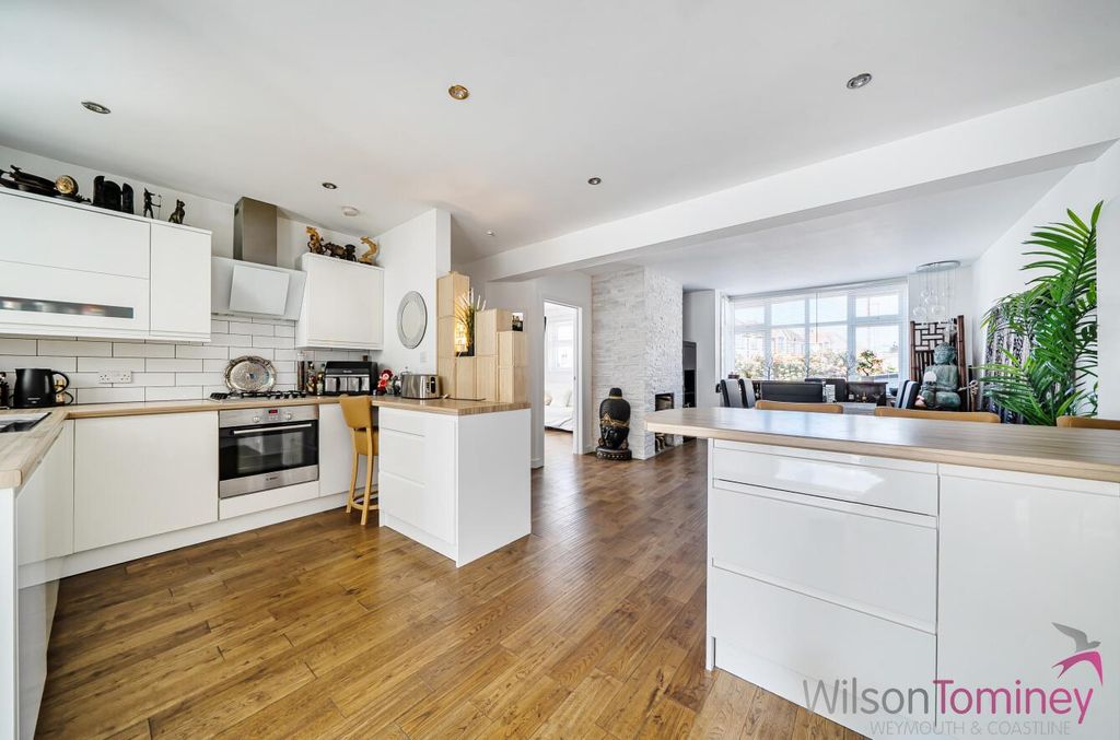 Property photo 2 of 30 53F6Bed4-18d0-4d77-B304-836Ad2817498.Jpg