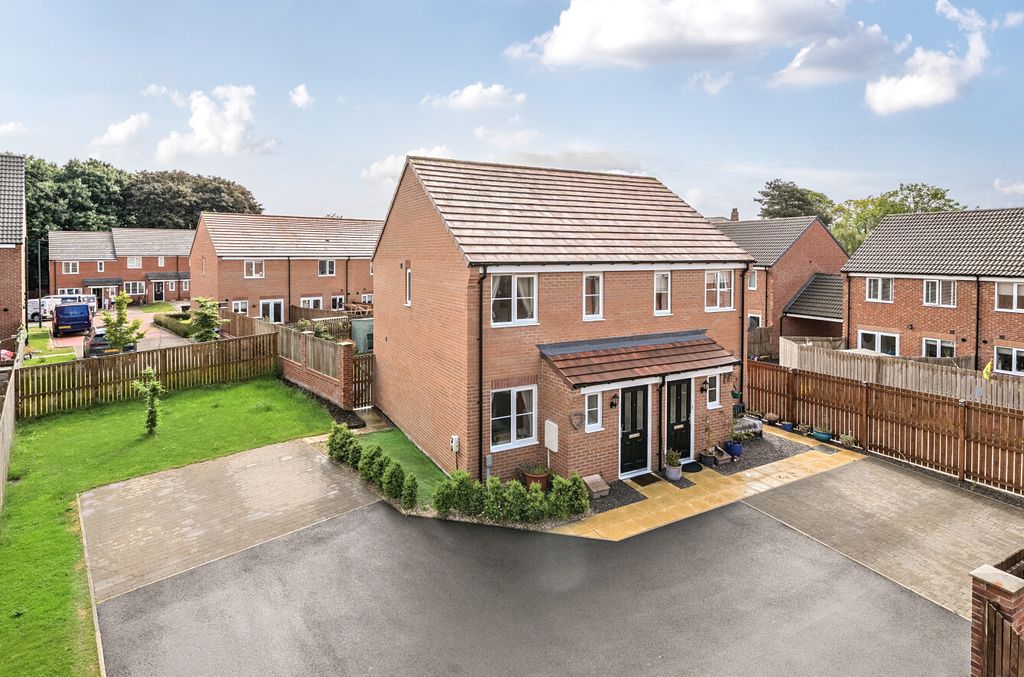 Property photo 1 of 11 1300635-1-6842c64...