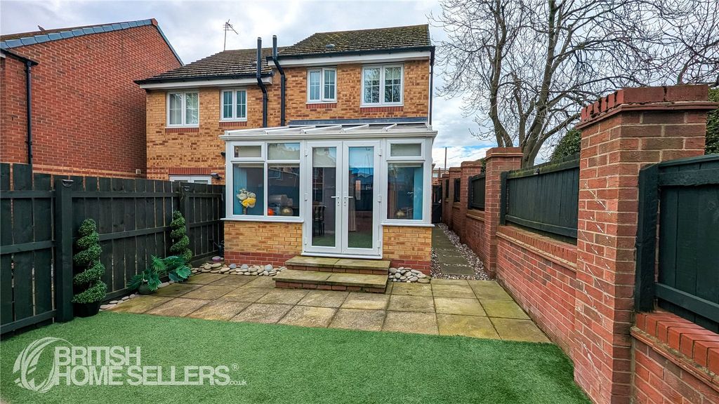 Property photo 2 of 13 Picture No. 05