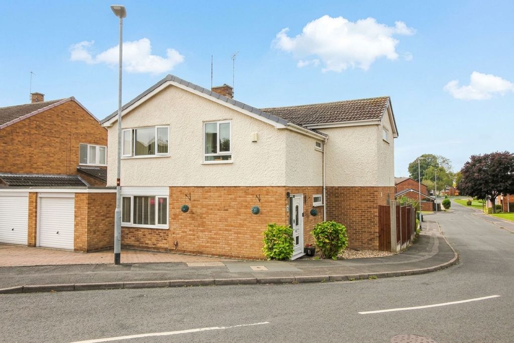 Property photo 1 of 26