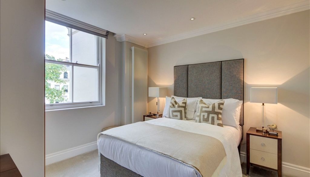 Property photo 3 of 10 Bedroom