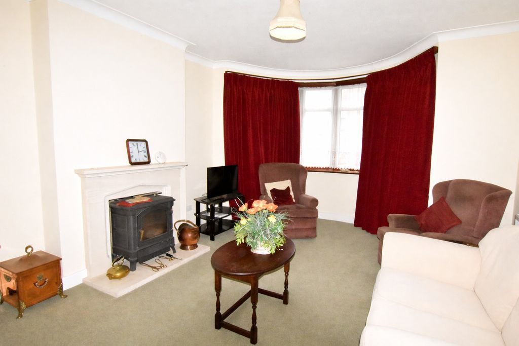 Property photo 2 of 13 Photo 17