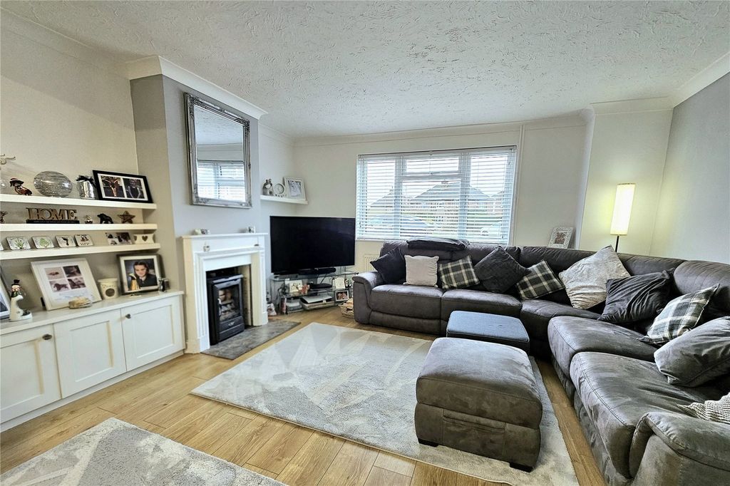 Property photo 3 of 15 Picture No. 11