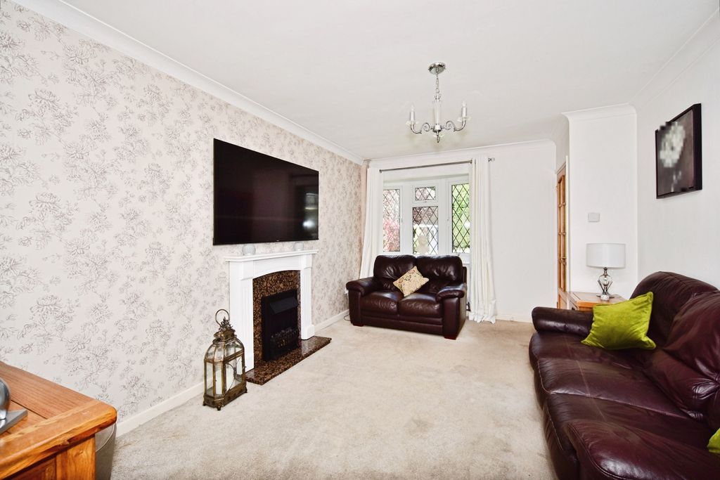 Property photo 3 of 20 Pbox-Img.Jpg