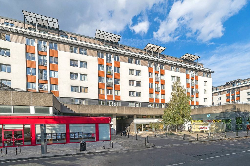 Property photo 2 of 18 Exterior