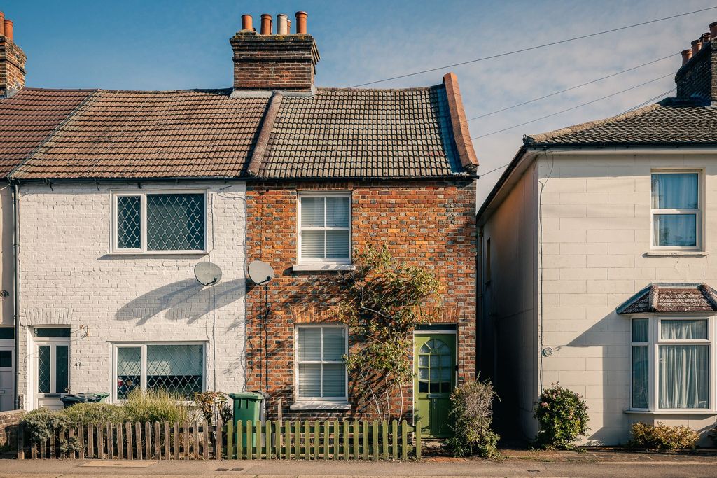 Property photo 1 of 12