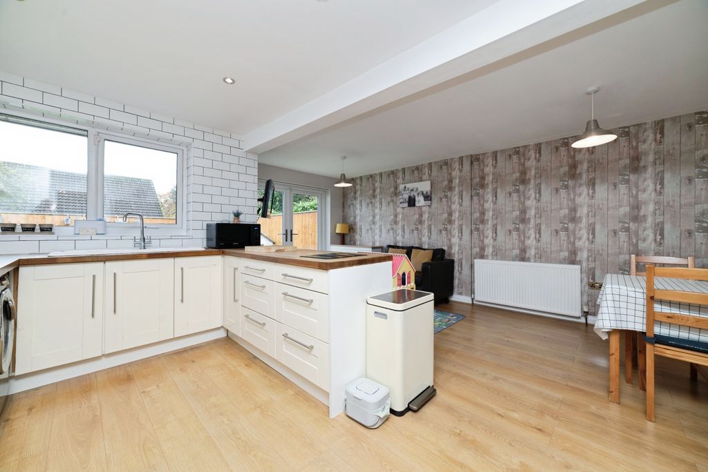 Property photo 1 of 19 Photo #1