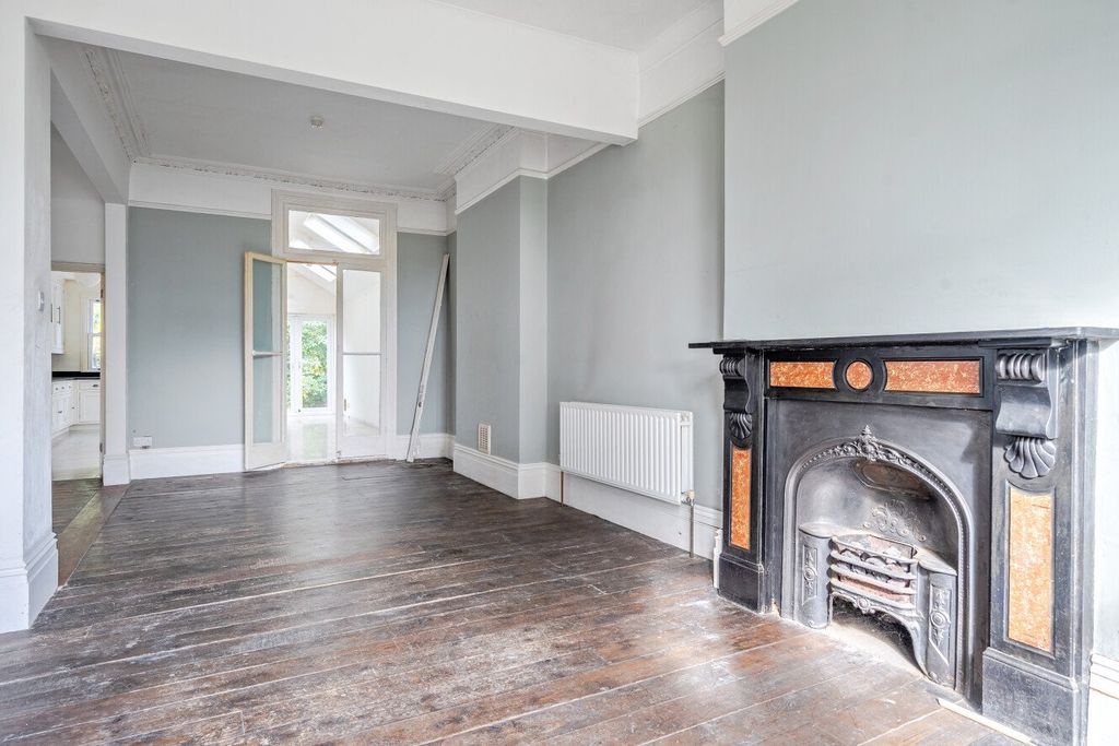 Property photo 3 of 25 Picture No. 04