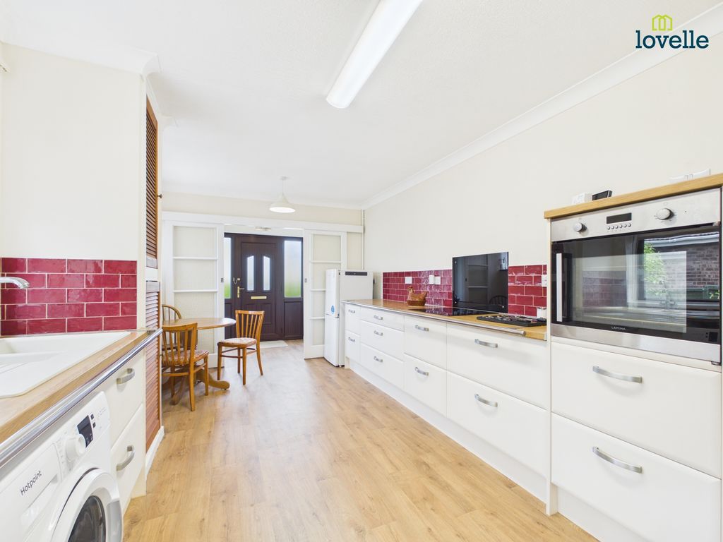 Property photo 2 of 25