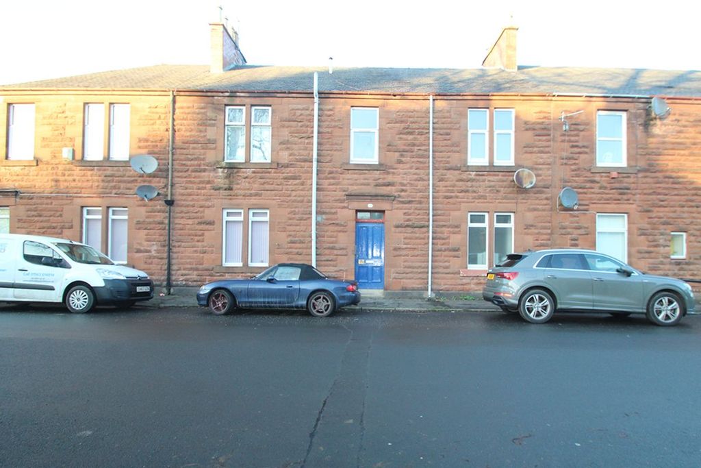 Property photo 3 of 5